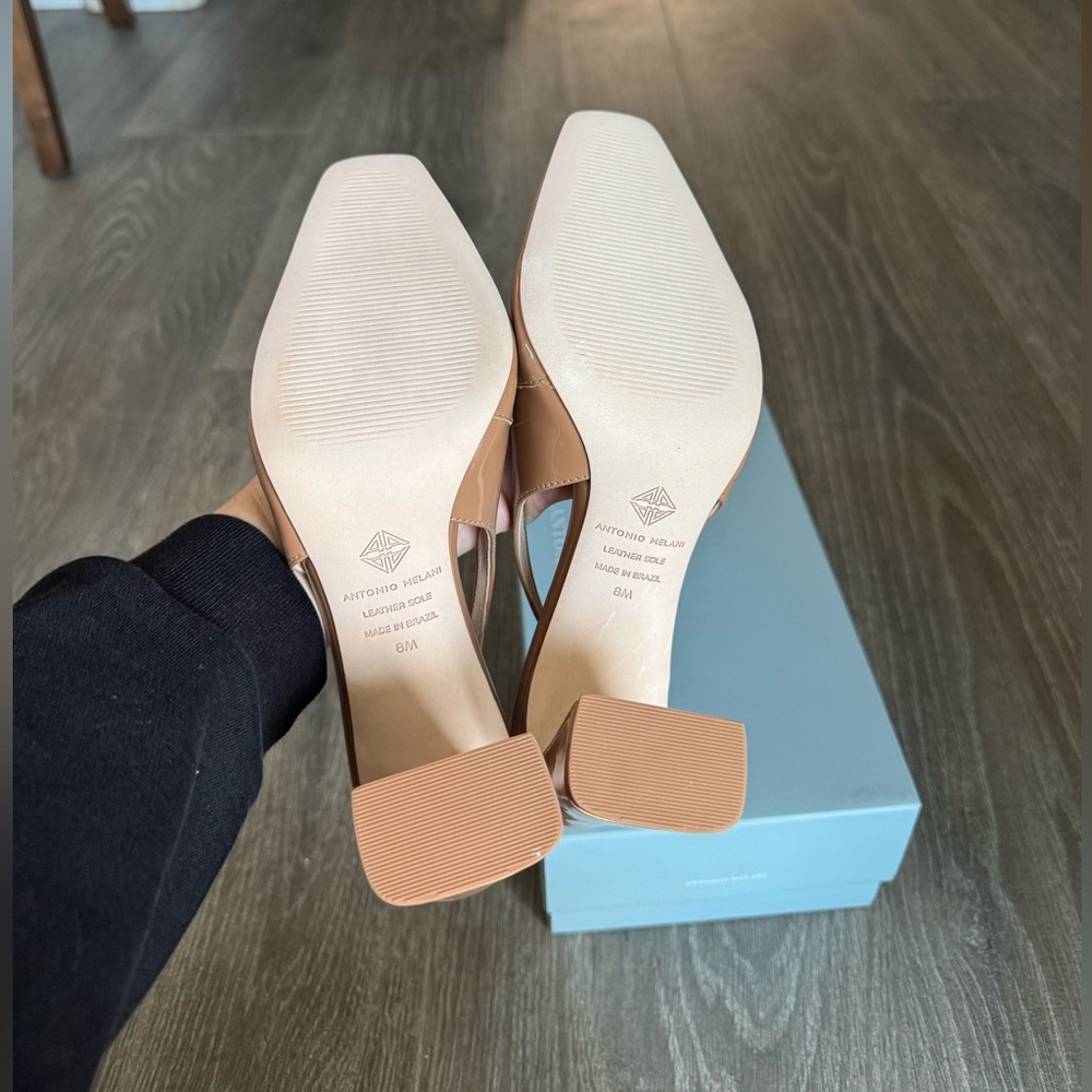 New in box! Antonio Melani Elisa Heels (Size 8, Nude Patent) - Picture 6 of 6